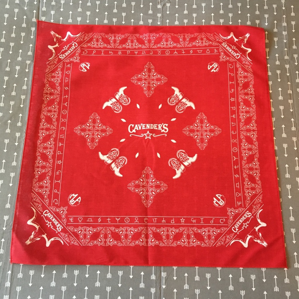 Rare Cavenders ranch brand & boot bandana! ♥️